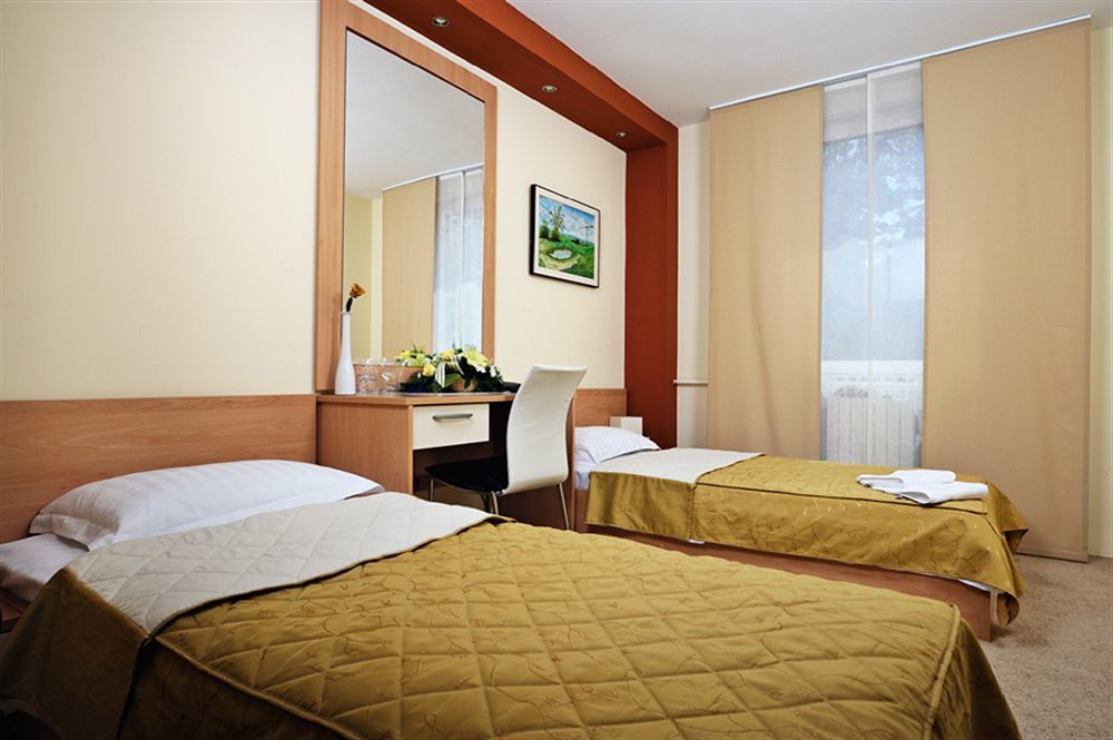 Hotel Tiski Cvet Novi Becej Ngoại thất bức ảnh
