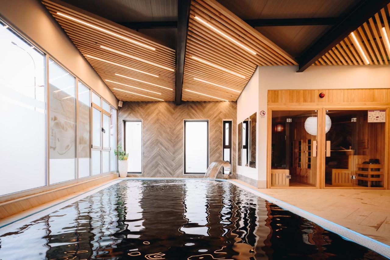 Hotel Tiski Cvet Novi Becej Ngoại thất bức ảnh